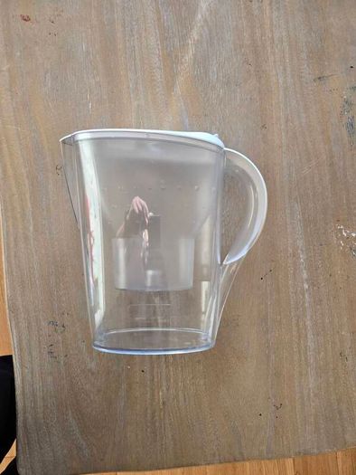 Brita Jug + 11 Water filter cartridges