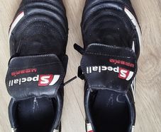 Umbro Speciali leather boots. Like new, worn a couple of times. Size 8