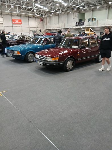 Saab 900i