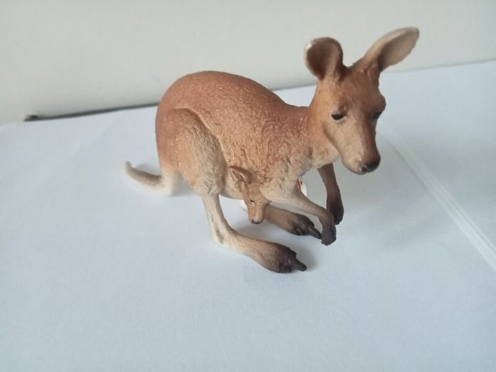 New Schleich Kangaroo