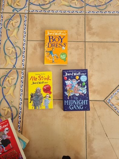 David Walliams- Awful Auntie, Grandpa's great escape,  Gangsta Granny, Code for Bananas, Mr Stinky, Midnight Gang, Boy in the dress