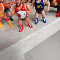 Vintage 1992 90s Hasbro WWF Wrestling  Series  3 Earthquake  & Typhoo Figures. (2)