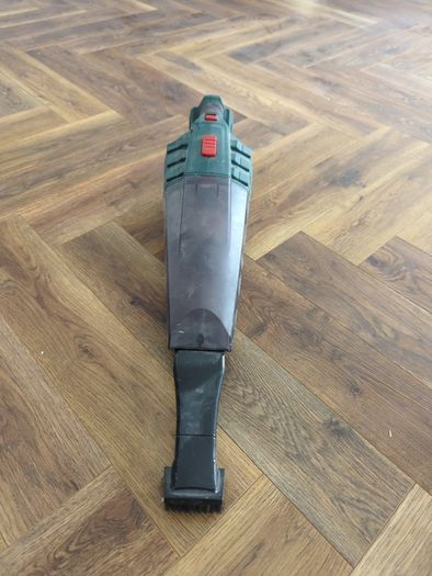 hand held vacuum cleaner