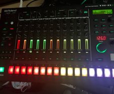roland tr8s
