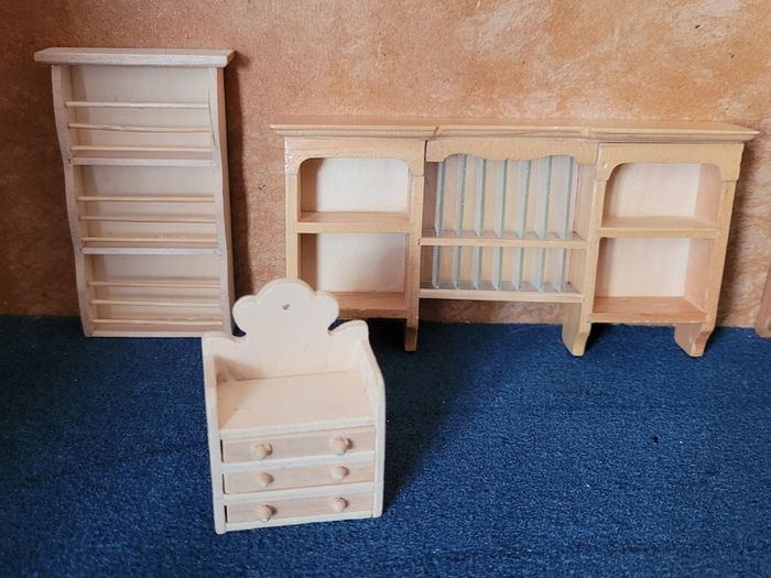 Dolls house kitchen pine