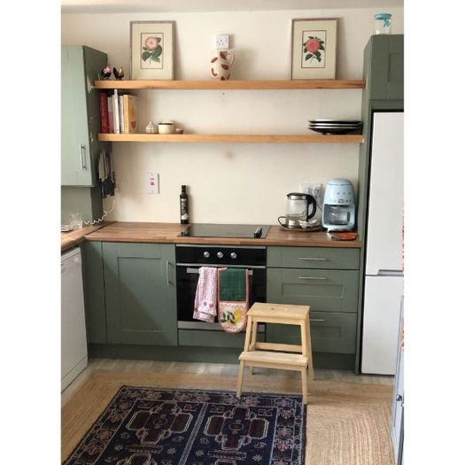 Oak Shelves Examples