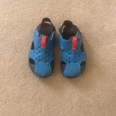 Nike sunray sandals size 8.5