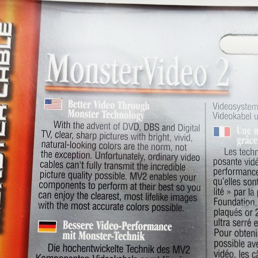 Monster Video2 high performance audio cable 2m (6.6ft) gold plated 24K