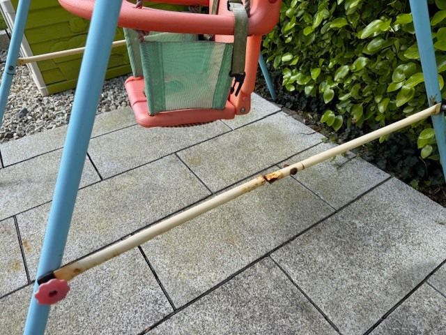 Kids Outdoor Swing