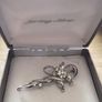 Vintage Costume Brooch Collection - Elegant Retro Pins 5 Pieces Image 5