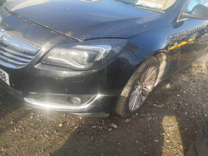 Opel insignia 2.0  diesel 2014 for breaking only