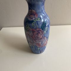 vintage  Chinese Vase