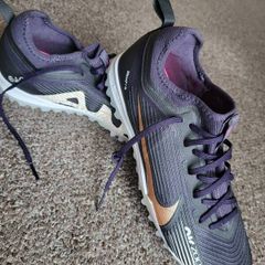 REDUCED Soccer shoes