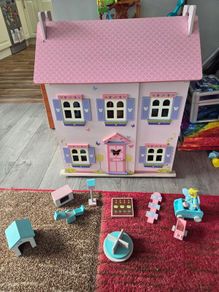 dolls house