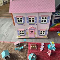 dolls house