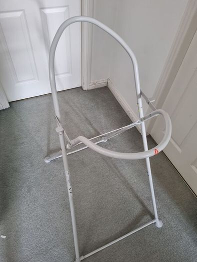 Shnuggle baby bath and stand