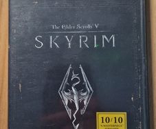 PC Game - Elder Scrolls : Skyrim