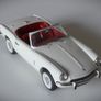 Diecast Model Triumph Spitfire Mk3 - Collectable Vanguards 1:43 Image 3