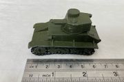 Dinky 152a. Light tank. 1937/41. Chain tracks. Rare