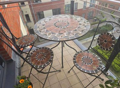 garden table + chairs