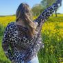 Blouse, leopard style sweater Image 4