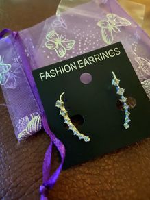 Droplet style diamond costume jewellery earrings