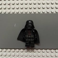 lego star wars sw0636 Darth Vader minifigure (Type 2 Helmet, Spongy Cape)