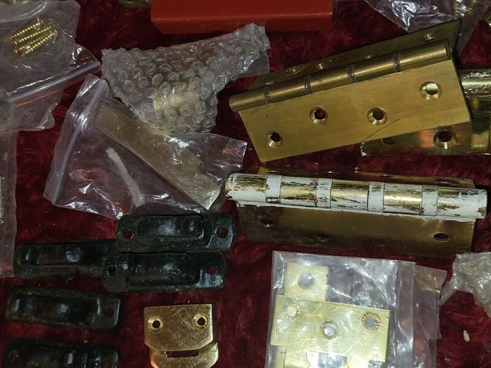 Miscellaneous locks handles