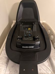 Maxi Cosy car seat and isofix