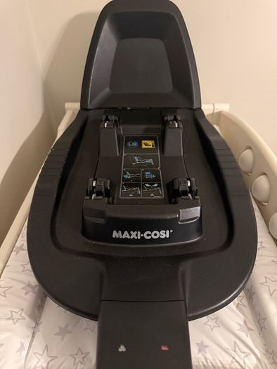 Maxi Cosy car seat and isofix