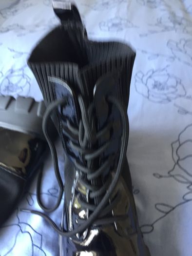 ladies boots black