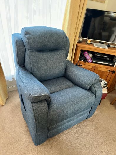 Parkerknoll Boston Electric Recliner Chair Fabric Navy