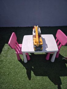 Table and chairs Crane and Mixed bag of toys.