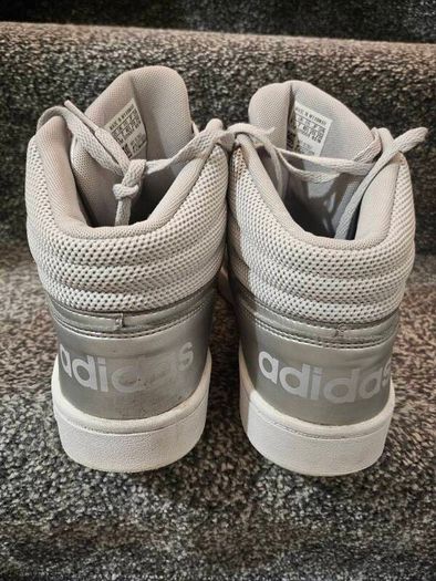 Silver Adidas Original Uk7 (EU40.5)