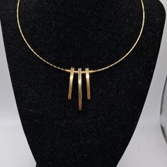 9 ct gold yellow gold chocker necklace