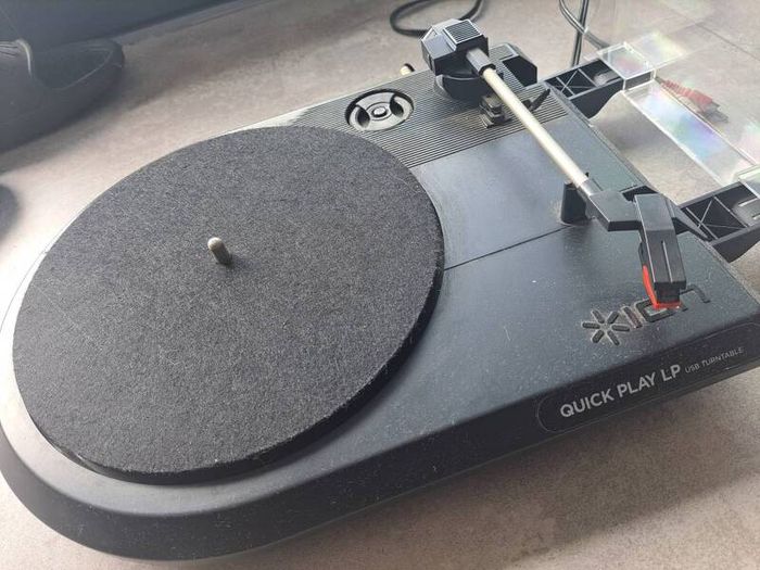ION Quick Play USB turntable