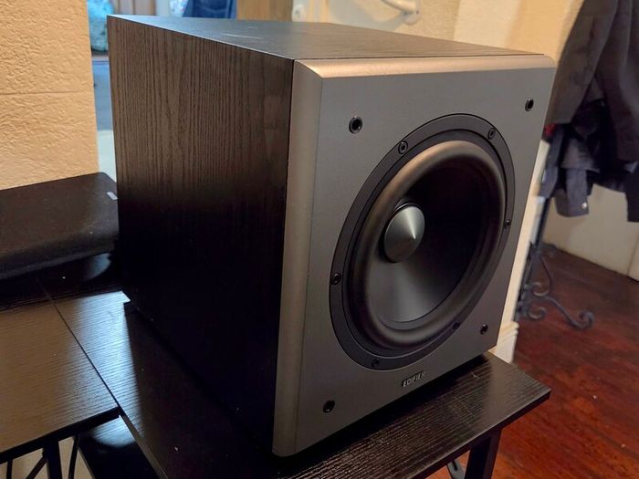 Edifier T5 home theatre sub