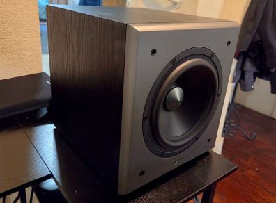 Edifier T5 home theatre sub