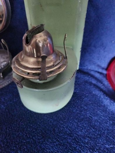vintage oillamps / parts