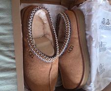 UGG Women's Tasman slipper
