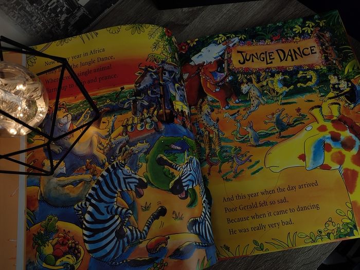 Giraffes Can't Dance ! 20th Anniversary Limited Edition ! Beautiful Hardcover ! 2018 ! by Orchard Books !