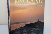 One Day for Life in Ireland: Photographs by the People of Ireland, taken on a Single Day With a foreword by Gay Byrne (PT262)