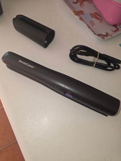 Cordless Hair Straightener