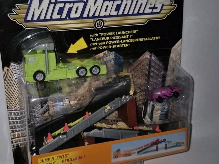 2001 Micro Machines Stunt Dead End Leap Truck With Power Launcher New Hasbro