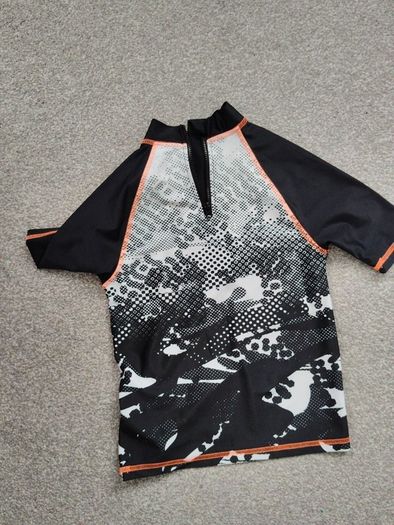 New.boys swim top.age 4/5