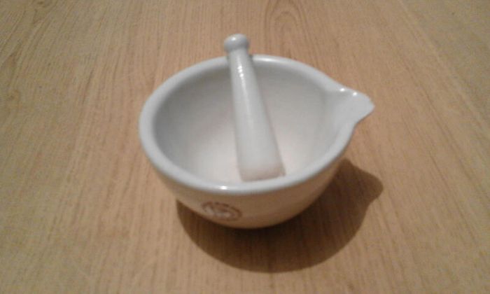 Vintage Pestle and Mortar PD Medicamenta Vera