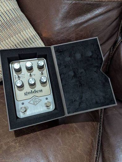 UAFX Golden Reverberator - Guitar Pedal