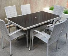 Garden table & 6 chairs