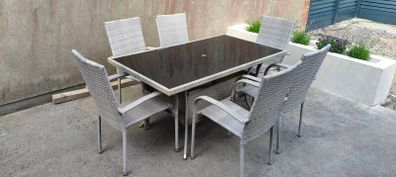 Garden table & 6 chairs