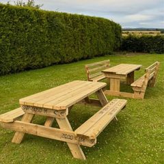 picnic table
